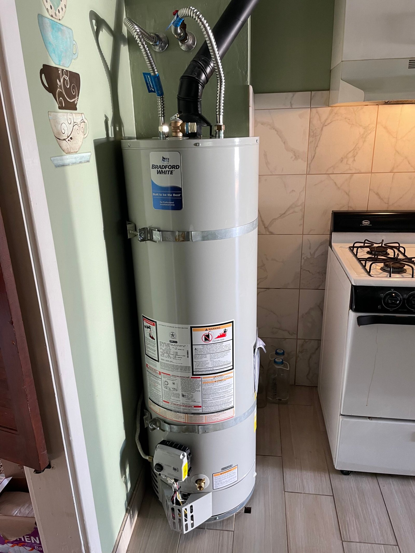 water heater replacement and upgraded
reemplazando y mejorando calentador de agua,boiler