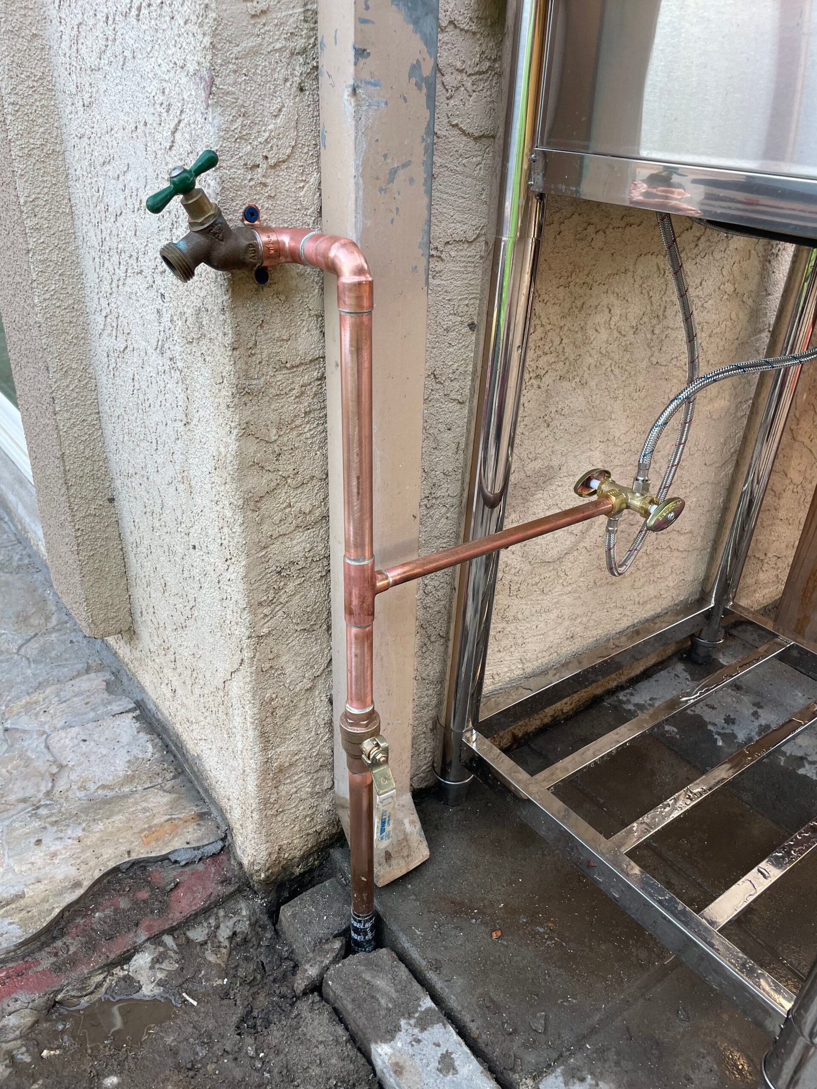 hose bib and water service emergency fix
reemplazo de llave para manguera y servicio de tuberia de agua reemplazo de emergencia