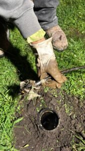 unclog the drain, problem in the drain, destapador de drenajes plomero destapando drenajes